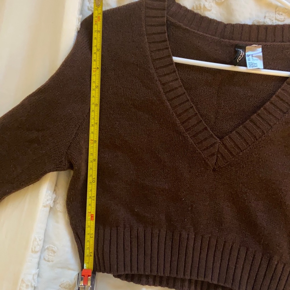 H&M Cropped Knit Sweater - Picture 6 of 7